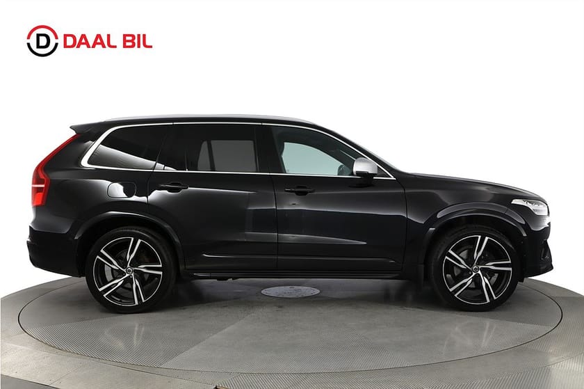 Bild 5 av Volvo XC90 D5 AWD 235HK R-DESIGN 7-SITS B&W® DRAG 360° LUFTFJÄD