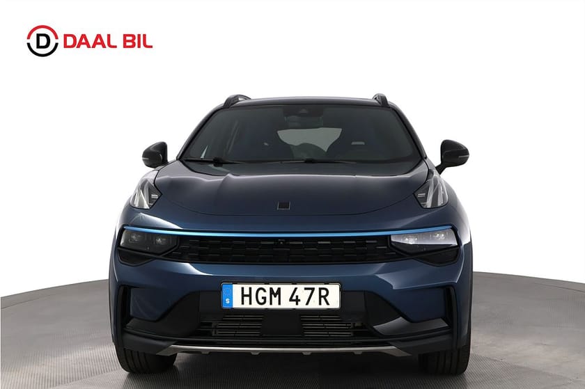 Bild 2 av Lynk & Co 01 PHEV DCT 261HK MORE 3D-VIEW PANO INFINITY® COCKPIT NFC