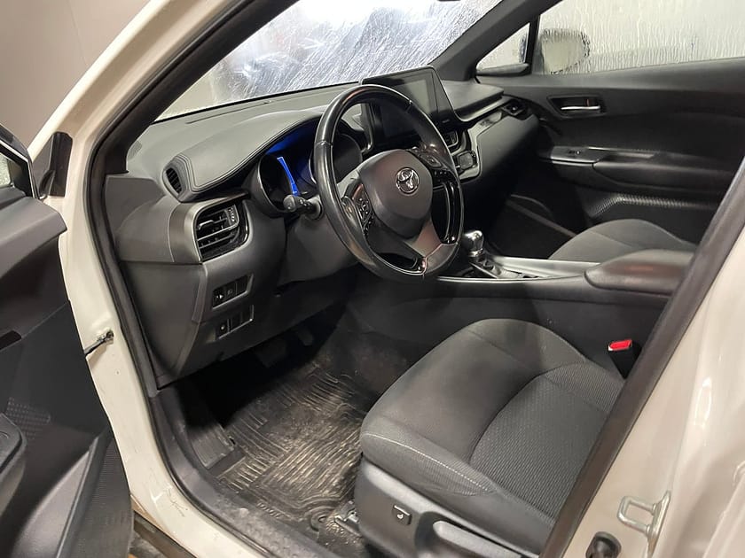 Bild 5 av Toyota C-HR Hybrid