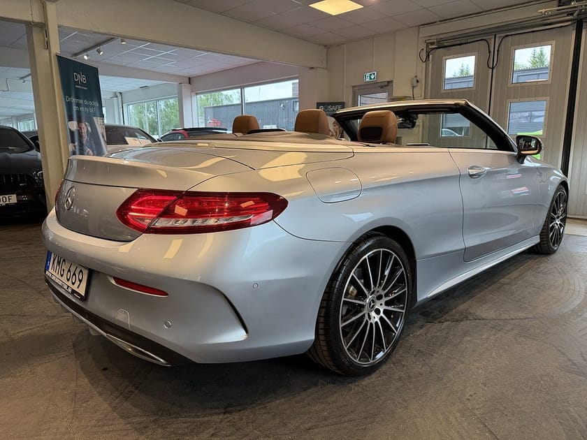 Bild 4 av Mercedes-Benz C 250 d Cabriolet 9G-Tronic AMG Line Carplay Sv-såld