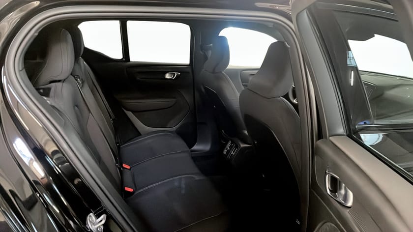 Bild 5 av Volvo XC40 Recharge Core 231Hk / Kamera / CarPlay / Navi