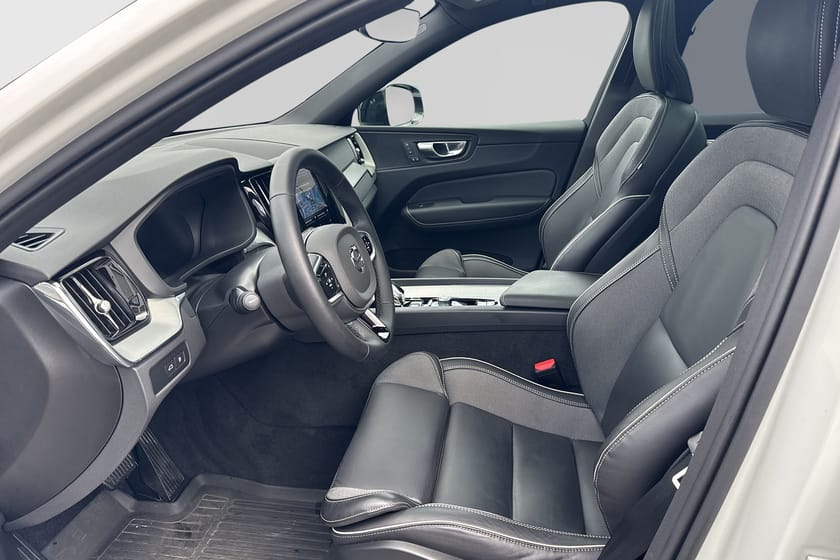 Bild 4 av Volvo XC60 T6 Plus Dark Edition