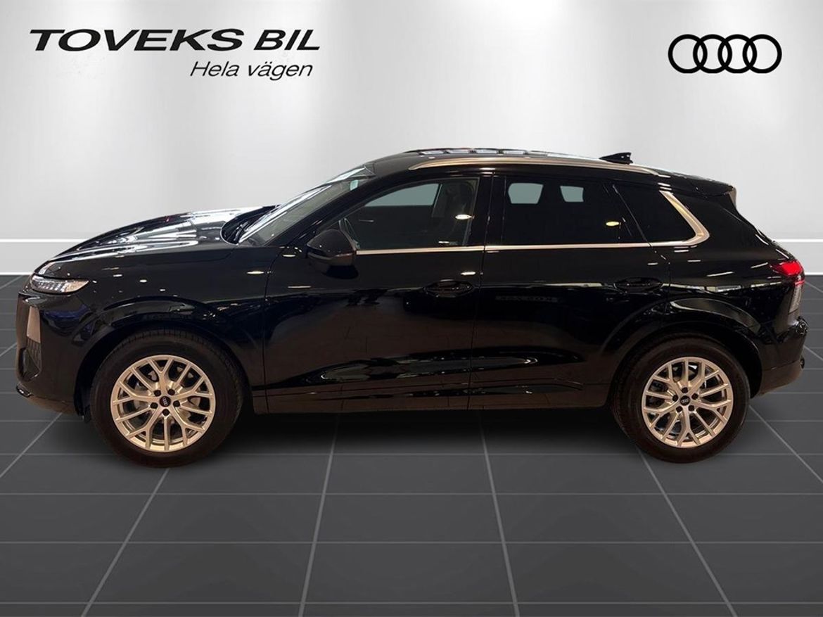 Audi Audi Q3 — bild 8