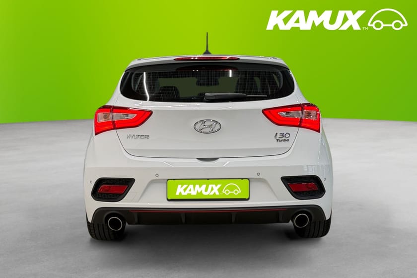 Bild 5 av Hyundai i30 1.6 GDI Sport Edition 186 HK B-Kamera PDC Rattvärme Delskinn