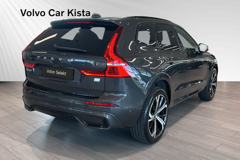 Bild 5 av Volvo XC60 Recharge T8 Ultimate Dark Panorama Drag HUD 360Kam