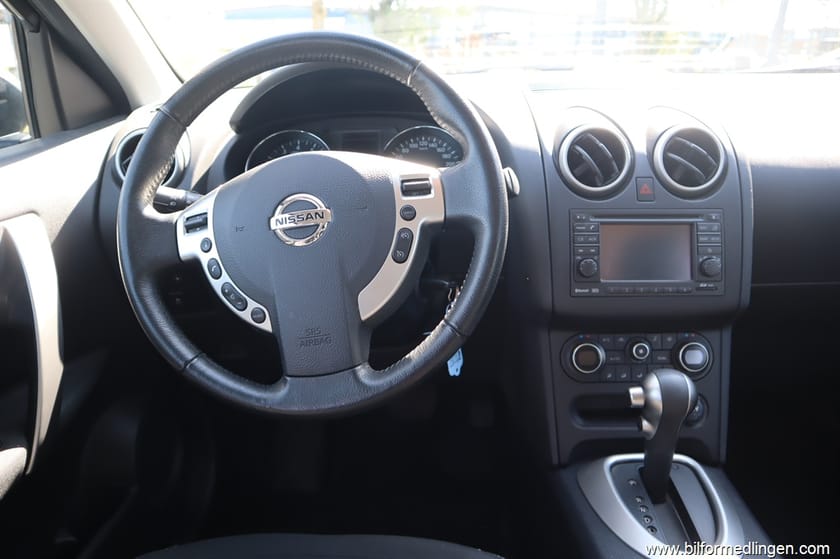 Bild 3 av Nissan Qashqai 1.6 16V FWD 117hk Automat Bluetooth