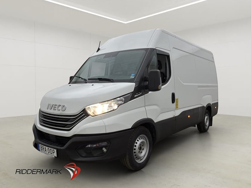 Bild 1 av Iveco Daily 35-140 Van L3H2 2.3JTD FLYTTBIL Värmare 3-Sits Moms