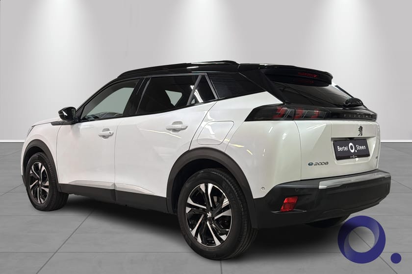 Bilde 3 av Peugeot e-2008 GT 136hk | ADAPTIV CRUSIE, CARPLAY, KAMERA, NAVI++