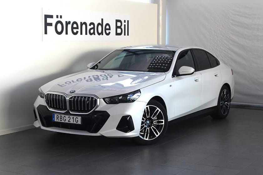 Bild 1 av BMW i5 eDrive40 Sedan M Sport Drag Rattvärme Park Assist