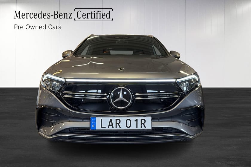 Bild 2 av Mercedes-Benz EQA 300 4MATIC Moms/AMG/Dragkrok/Panelbelysning