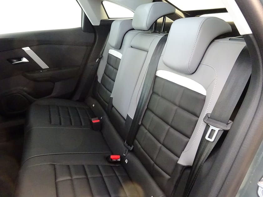 Bild 5 av Citroën C4 Hybrid 145 MAX e-DSC