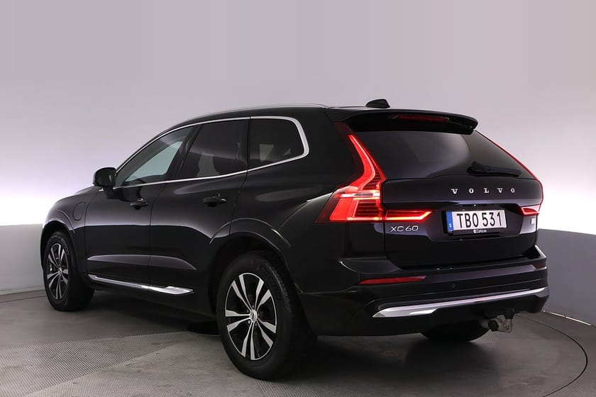 Bild 4 av Volvo XC60 Recharge T6 AWD Core Bright Pano Drag Kamera Navi