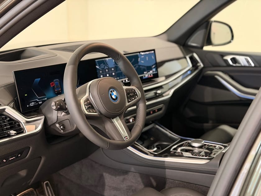 Bild 3 av BMW X5 xDrive50e xDrive 50e, M-Sport Pro, Panorama, Drag, Komfortstol