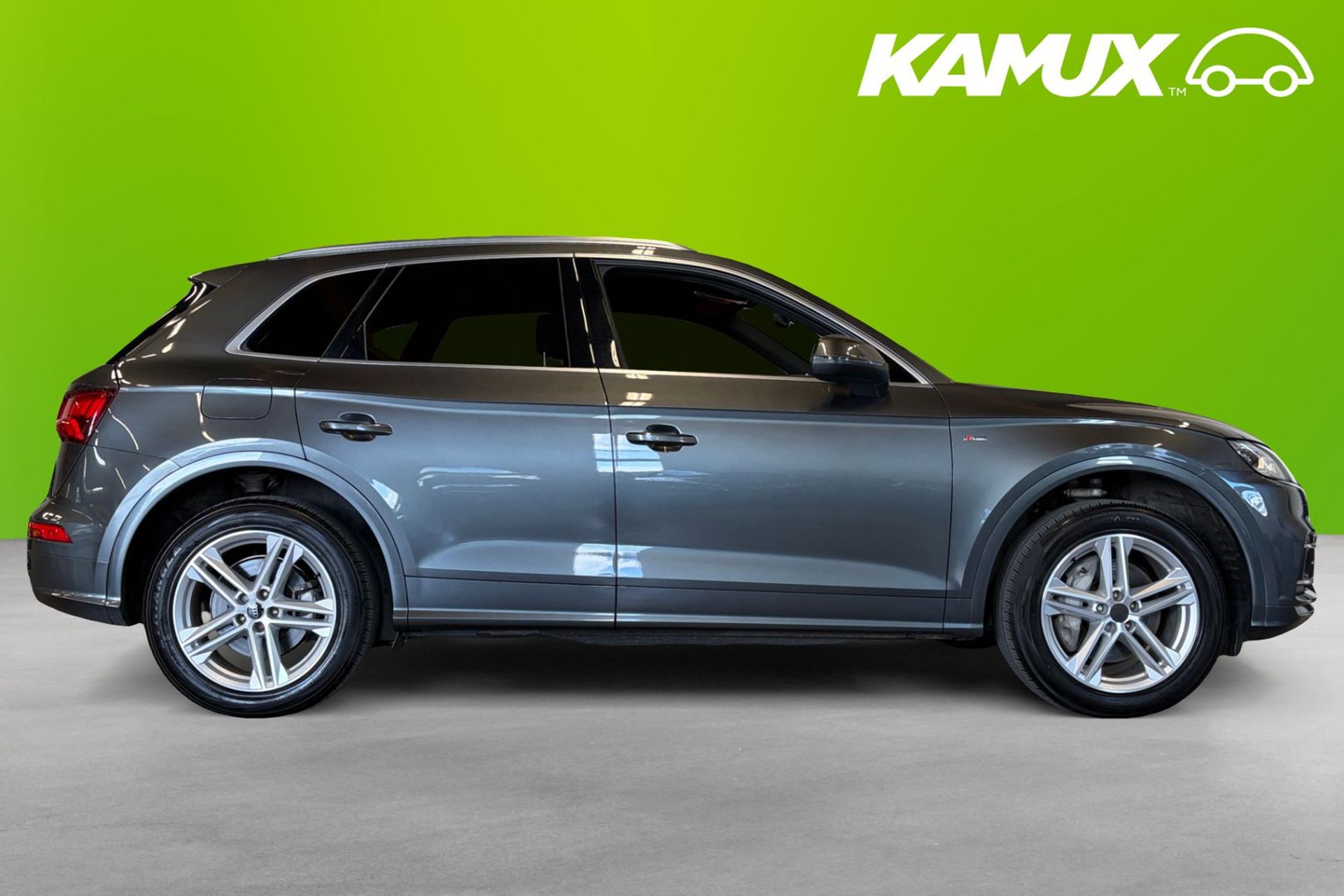 Audi Q5 55 TFSI e Q S-line 367hk Cockpit 2020, kuva 2/10