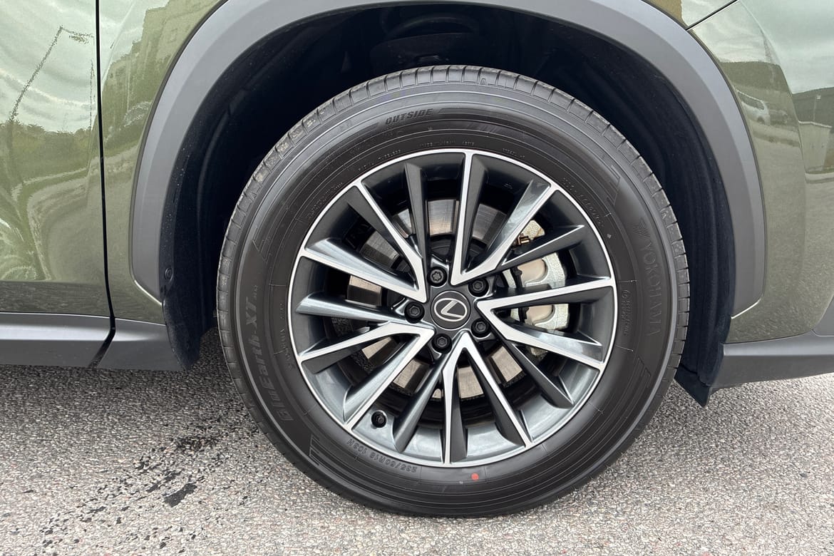 Lexus NX 450h+ E-CVT, 309hp, 2026