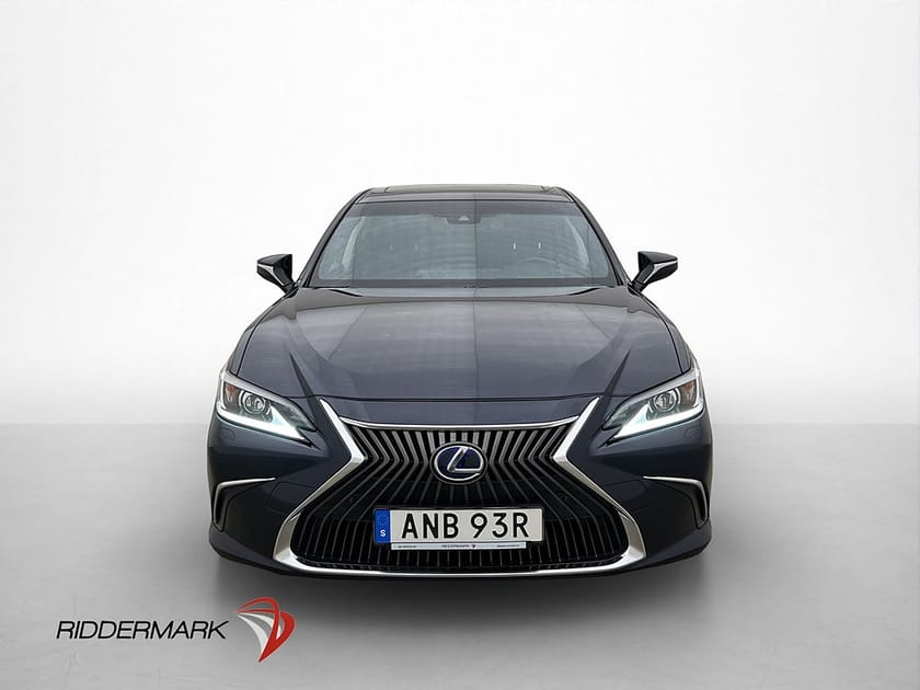 Bild 2 av Lexus ES 300h 2.5 E-CVT 218hk Taklucka Kamera Farthållare Skinn