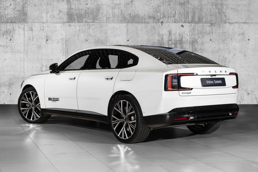 Bilde 2 av Volvo ES90 Single Motor Extended Range 2026 Single.M Ext.Range Ultra | B&W | LUFT | HUD |