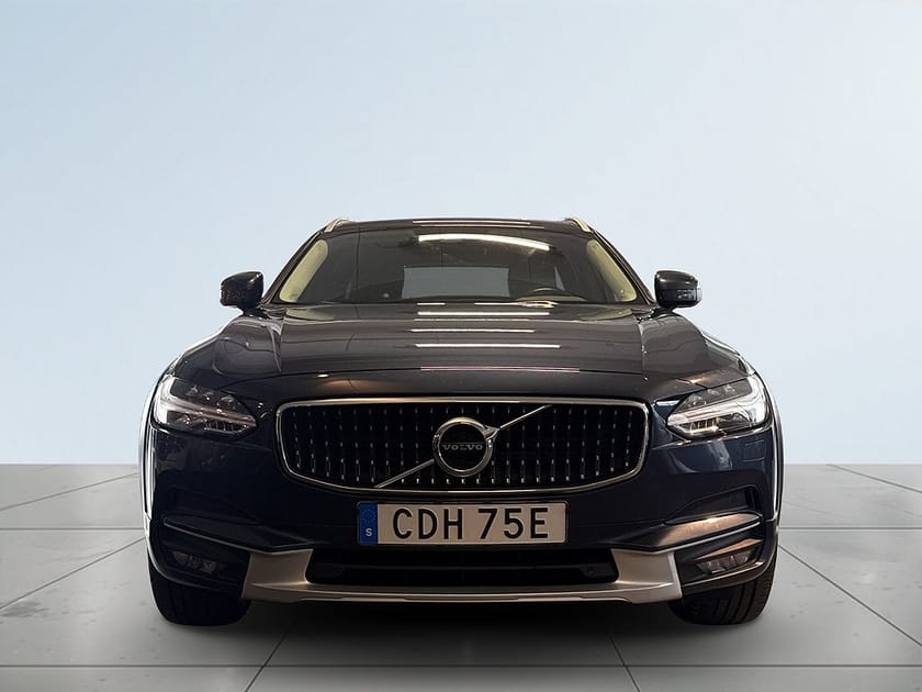 Bild 2 av Volvo V90 Cross Country D4 AWD Momentum Drag/Kamera/P-Värm/S&V-Hjul/Navi/Elstol