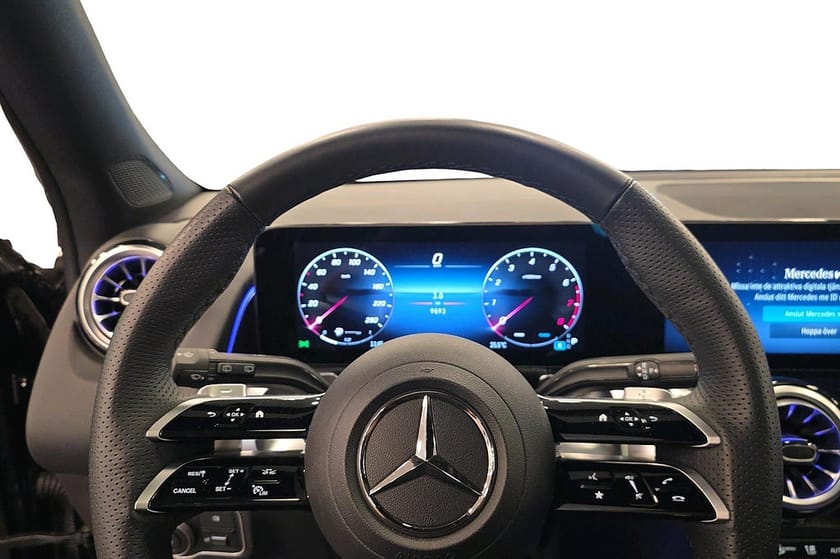 Bild 5 av Mercedes-Benz GLB 200 AMG Line AMG Line 7-Sits Värmare Pano Kamera Navi