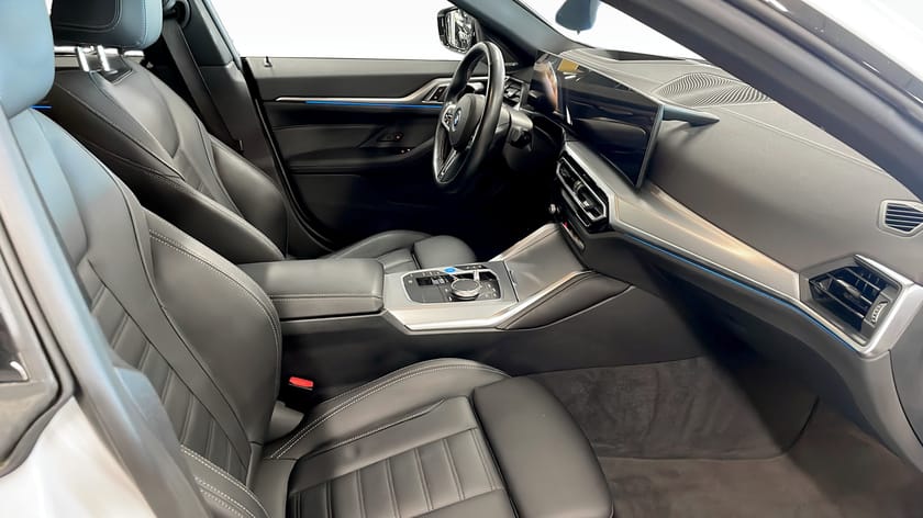 Bild 3 av BMW i4 M50 xDrive Gran Coupé Fully Charged Head-up Laserljus Elstolar Drag