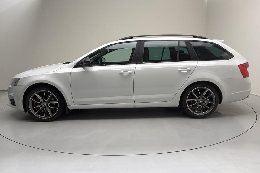 Bild 2 av Škoda Octavia Kombi RS III 2.0 TDI Combi (184hk)