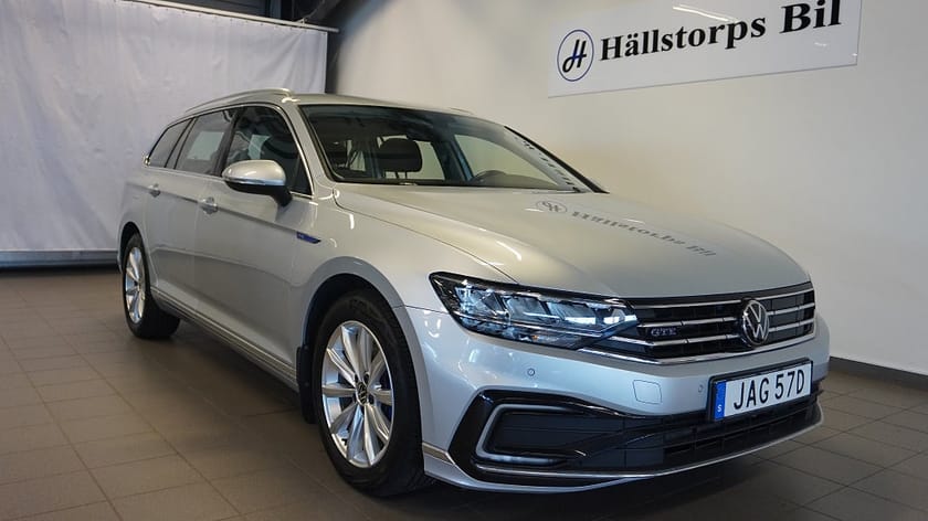 Bild 1 av Volkswagen Passat Sportscombi GTE 1.4 TSI/P-VÄRMARE/DRAGKROK/B-KAMERA