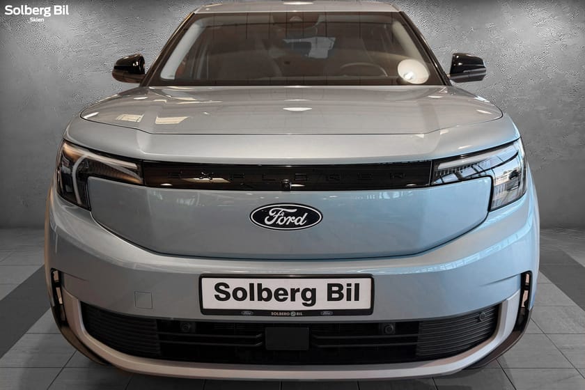 Bilde 2 av Ford Explorer EV Extended Range AWD Select KROK/VARMEPUMPE/SERVICEAVTALE
