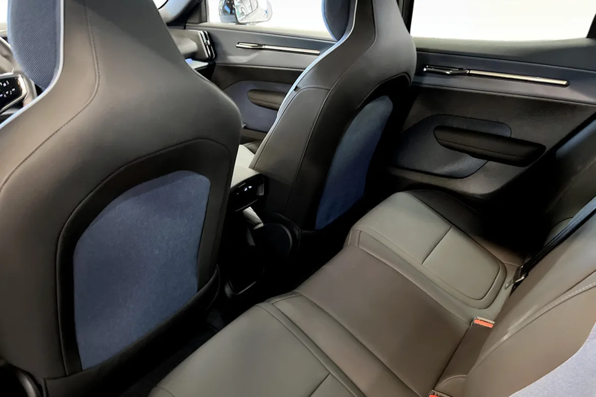Volvo EX30 Cross Country Twin Motor Performance