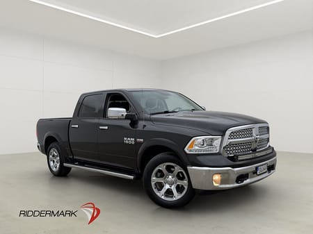 RAM 1500 Crew Cab Dodge Laramie 5.7 4x4 Luft Skinn Drag Alpine Kamera
