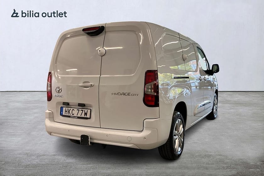 Bild 4 av Toyota ProAce City LONG 1.5D AdBlue MOMS Carplay Navi 2x Skjutdörr