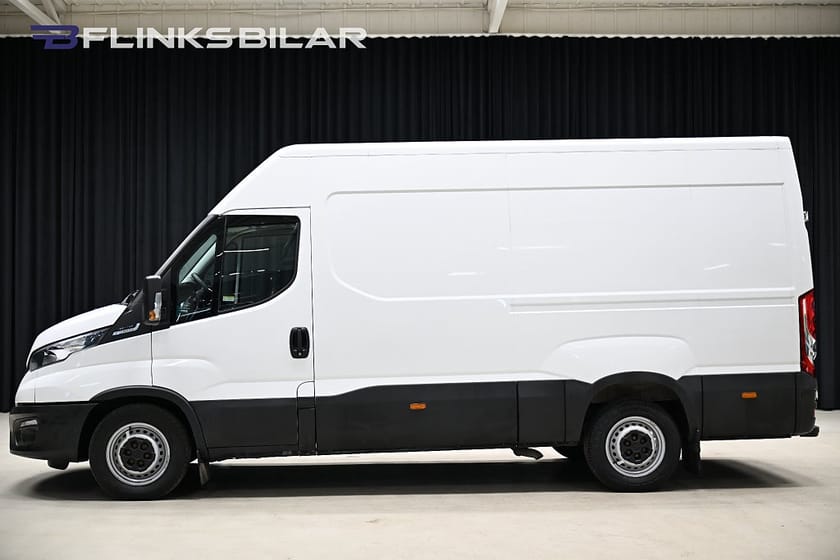Bild 2 av Iveco Daily 35-140 Van 136HK Automat|Dieselvärmare|3.5ton-dragvikt|Leasbar