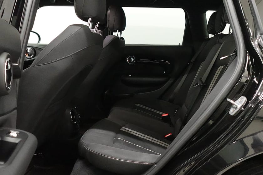 Bild 5 av MINI Cooper S Clubman Salt II Parkeringsvärme Farthållare Bluetooth