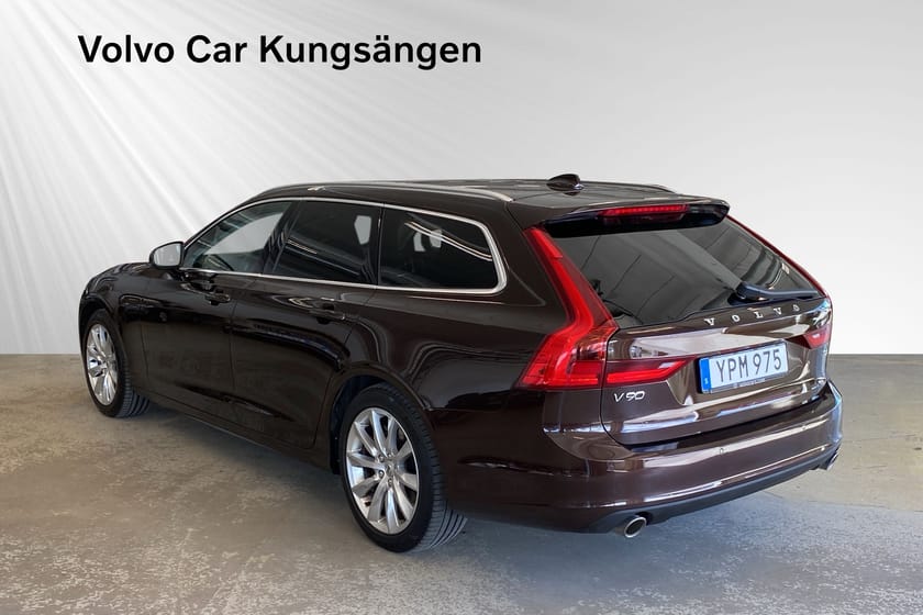 Bild 4 av Volvo V90 T4 Momentum Edition DRAG/KAMERA