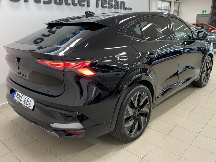 Bild 4 av Renault Rafale E-Tech 4x4 PHEV 300 esprit Alpine Edition