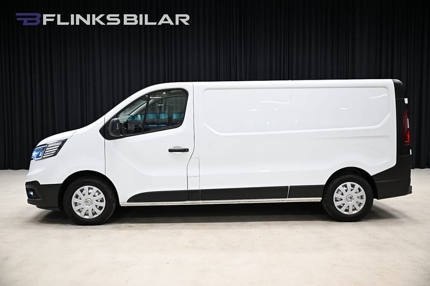 Bild 2 av Renault Trafic Skåpbil dCi 150HK L2|Automat|Inredd|Drag|Backkamera