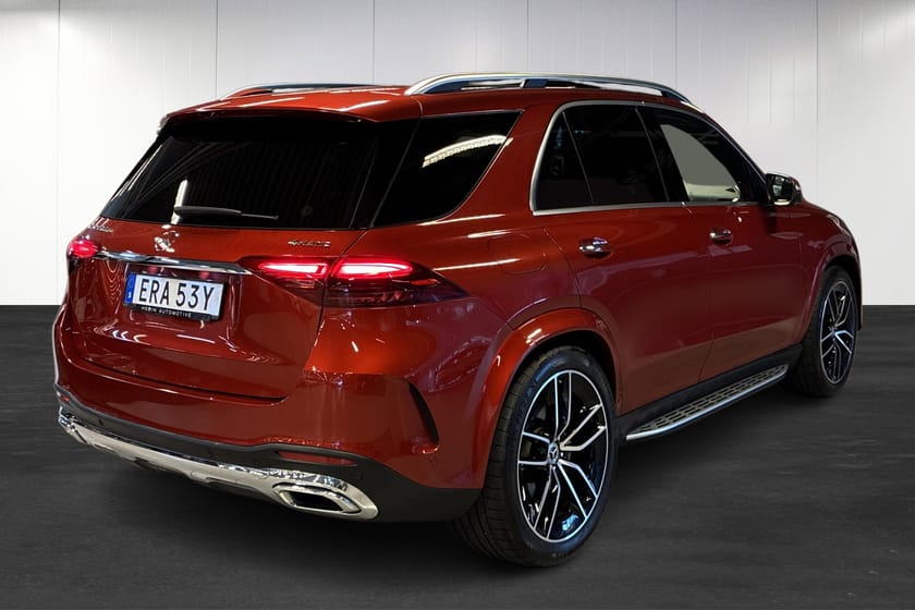 Bild 3 av Mercedes-Benz GLE 350 de 4MATIC 4M SUV  | AMG | Pano | Burmester | Drag | HUD | 360 |