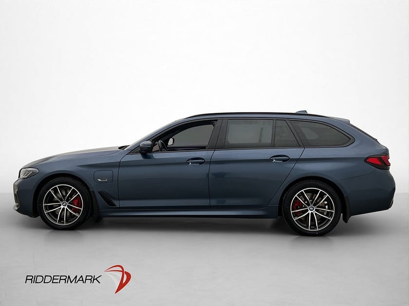 Bild 4 av BMW 530e xDrive Touring 292hk M Sport Skinn Kamera Drag HiFi CarPlay