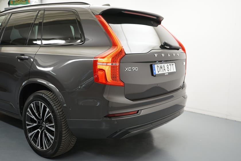 Bild 3 av Volvo XC90 7-seater Recharge T8 Ultimate Dark, Taklucka, Dragkrok, Navigation