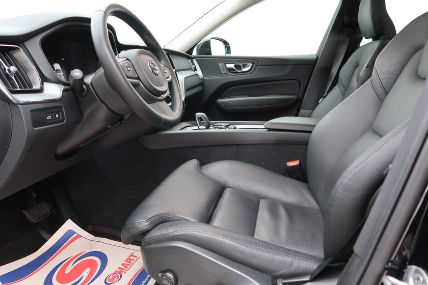 Bild 4 av Volvo XC60 Recharge T6 Core Bright, Drag