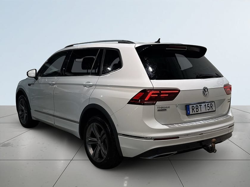 Bild 5 av Volkswagen Tiguan Allspace 5-sätes R Line AWD Kamera Dvärm Rattvärme Drag SoV
