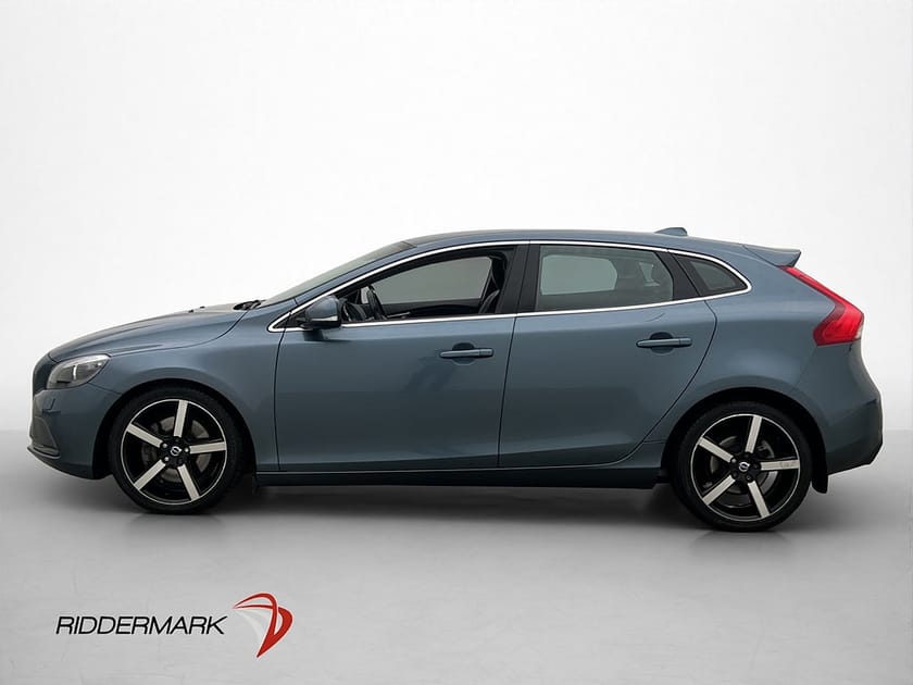 Bild 5 av Volvo V40 D4 177hk Summum VOC Värm Kamera Skinn Elstol Drag