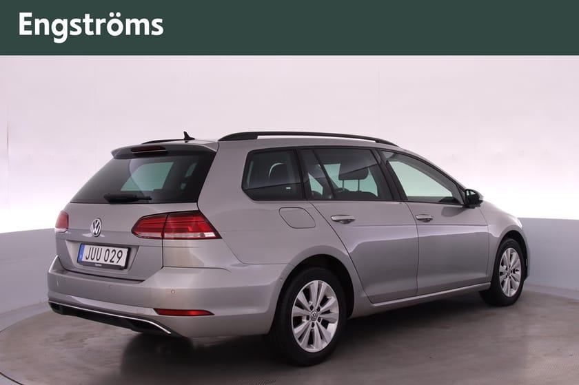 Bild 3 av Volkswagen Golf Sportscombi TDI 115 HK DSG Drag Värmare Backkamera
