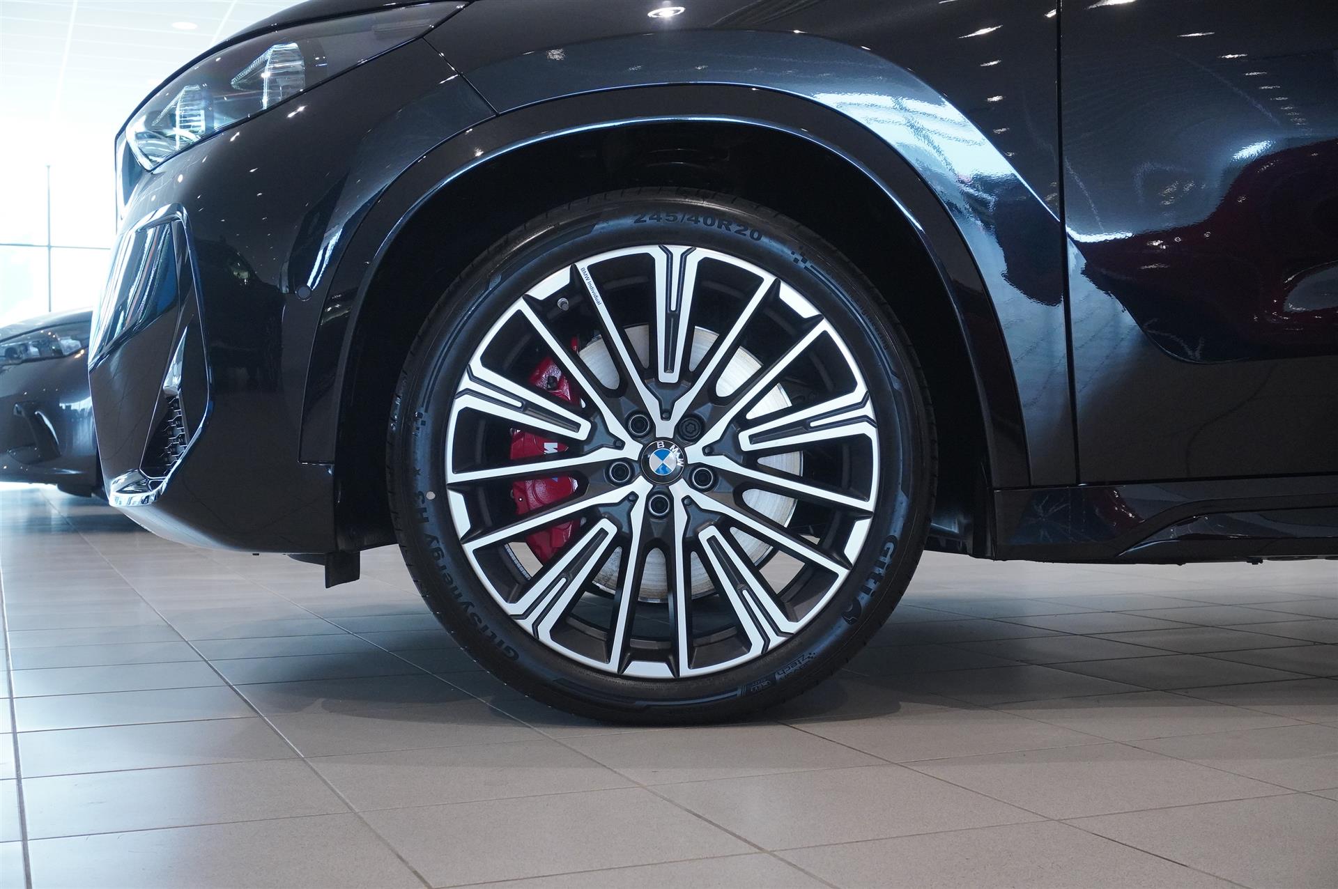BMW iX1 eDrive20, 204ps, 2027