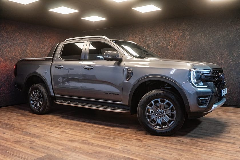 Bild 2 av Ford Ranger Dubbelhytt 2.0 e-4WD | MOMS | Roll-Top | 360 | 4981kr/mån