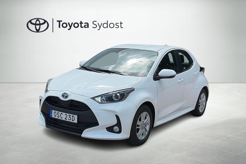 Bild 1 av Toyota Yaris Hybrid Active backkamera, rattvärme, adaptiv farthållare mm.