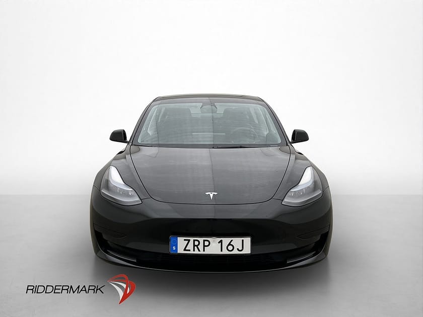 Bild 3 av Tesla Model 3 Standard Range LFP Värmepump Matrix Kamera