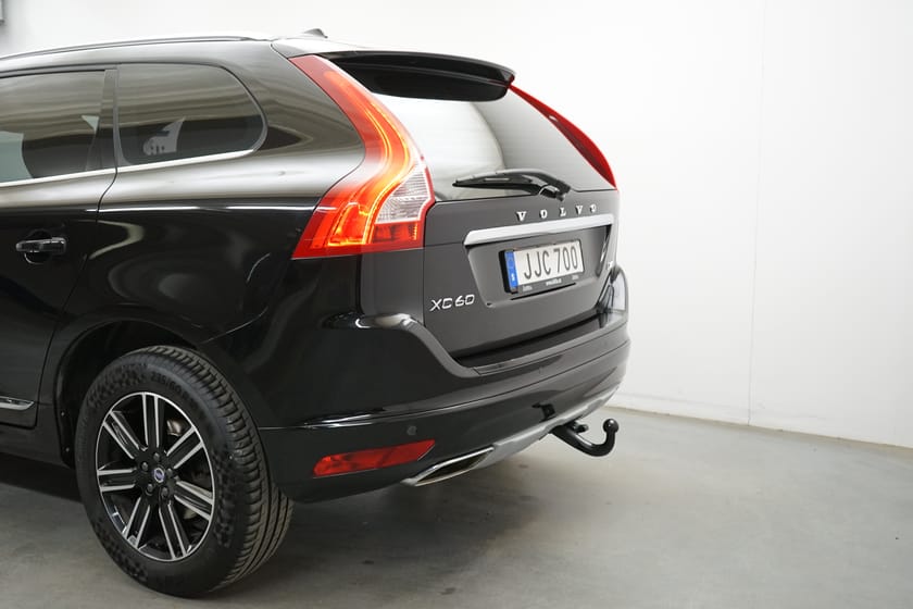Bild 3 av Volvo XC60 D4 AWD Classic Summum, Förarstol elmanövrerad, Dragkrok