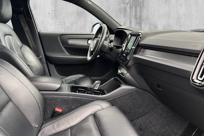 Volvo XC40 Recharge Twin bilde 8