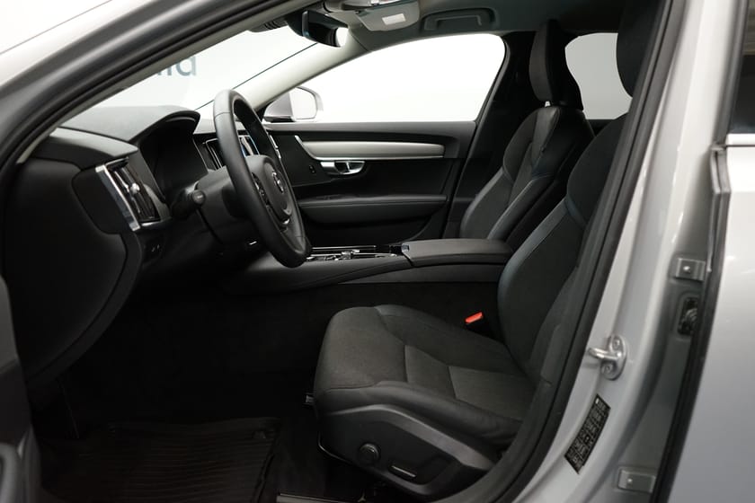 Bild 5 av Volvo V90 Recharge T6 Core Bright, Dragkrok, Navigation, Parkeringskamera bak