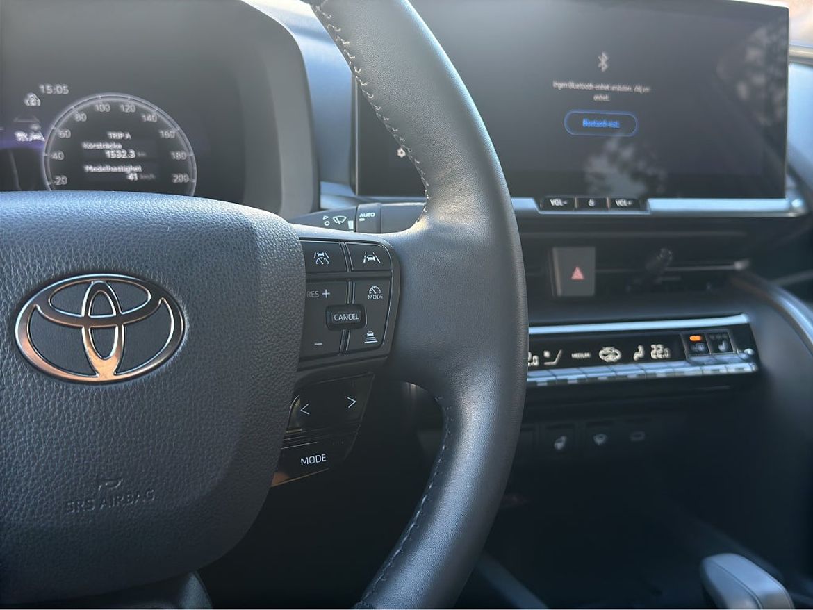 Toyota C-HR PHEV, bild 19 av 23